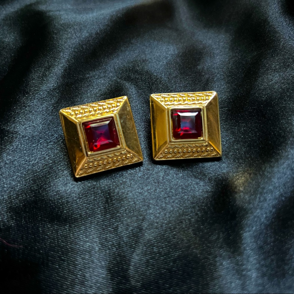 Monet vintage clip on earrings